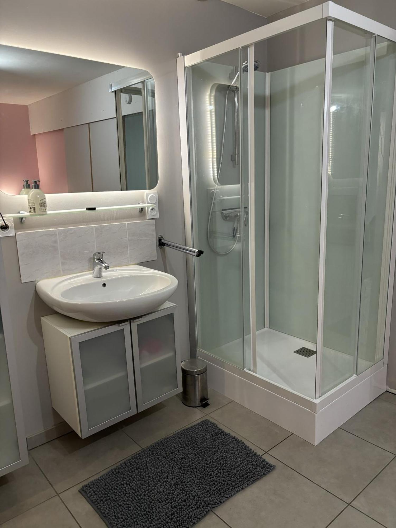 L'Eclat Balneo Apartment มาโล-เลส์-แบ็งส์ ภายนอก รูปภาพ