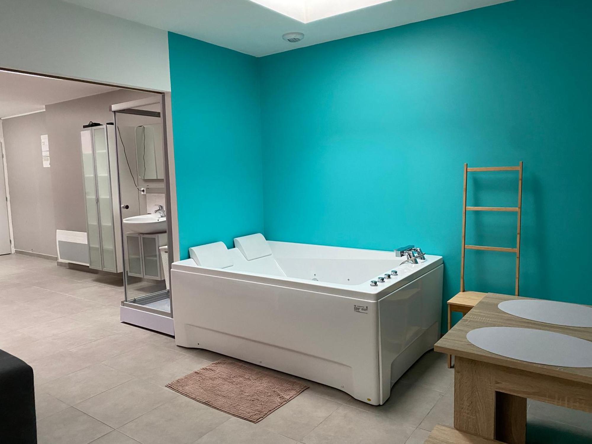 L'Eclat Balneo Apartment มาโล-เลส์-แบ็งส์ ภายนอก รูปภาพ